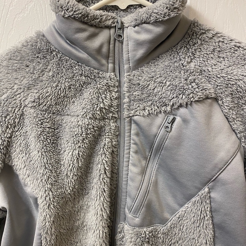 Columbia Women’s Sherpa Jacket - Picture 8 of 12